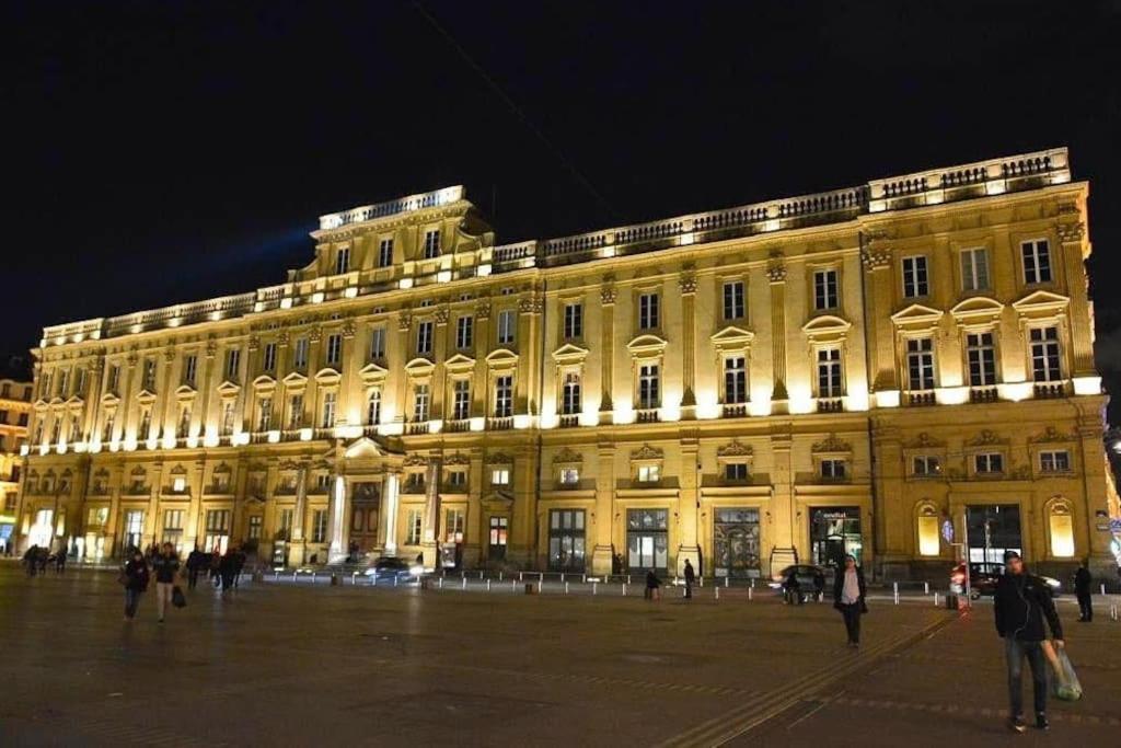 Milan, Centre Historique Et Climatise, 1er *
